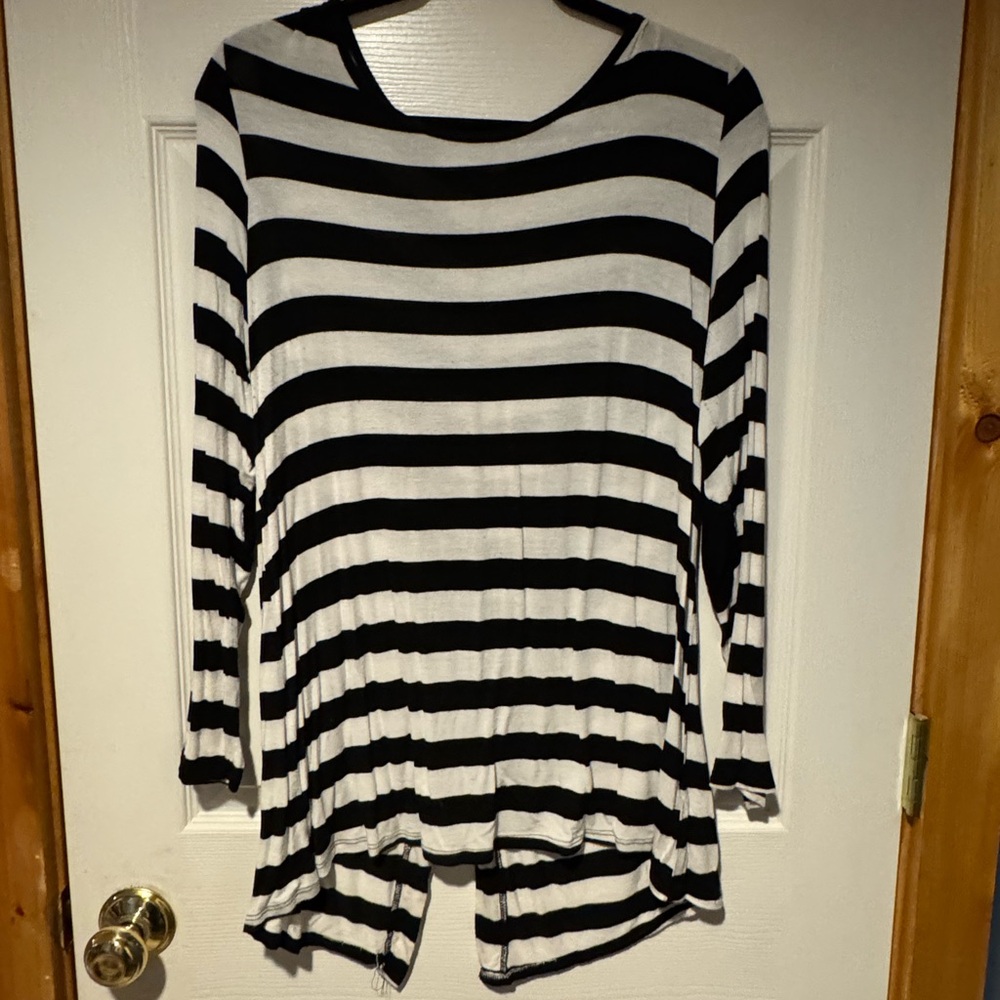 Elegant Black and White Striped Women's Tunic